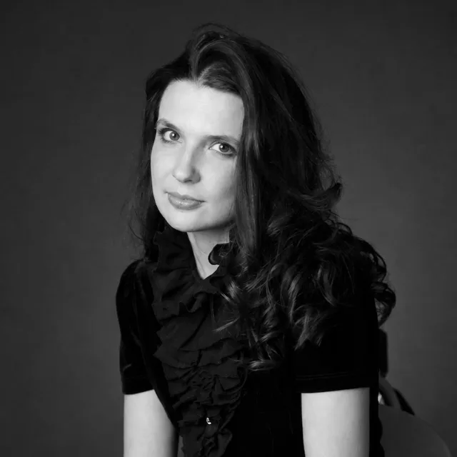 Портрет: Вера Баженова